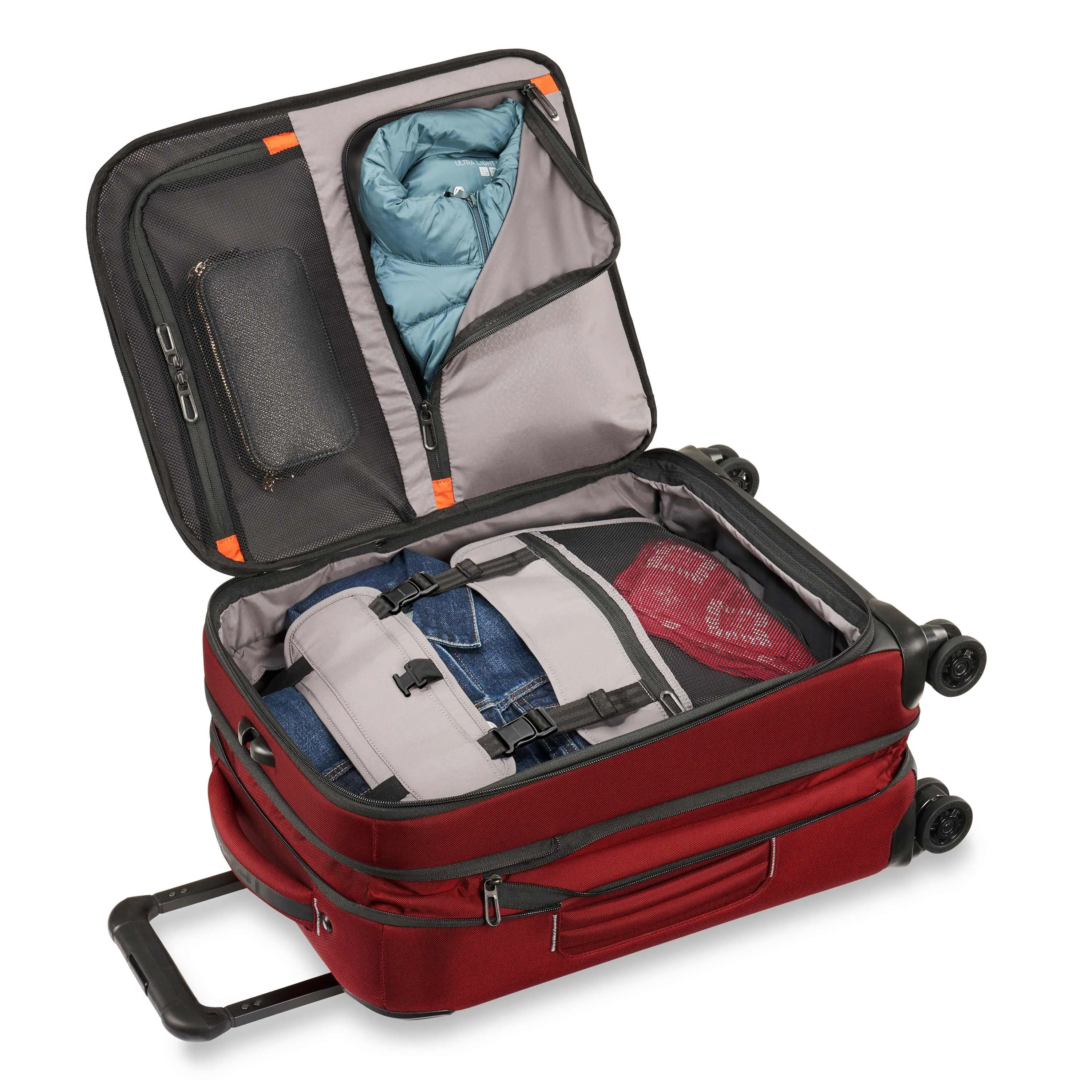 Briggs & Riley ZDX 21 Inch Carry-On Expandable Spinner Luggage