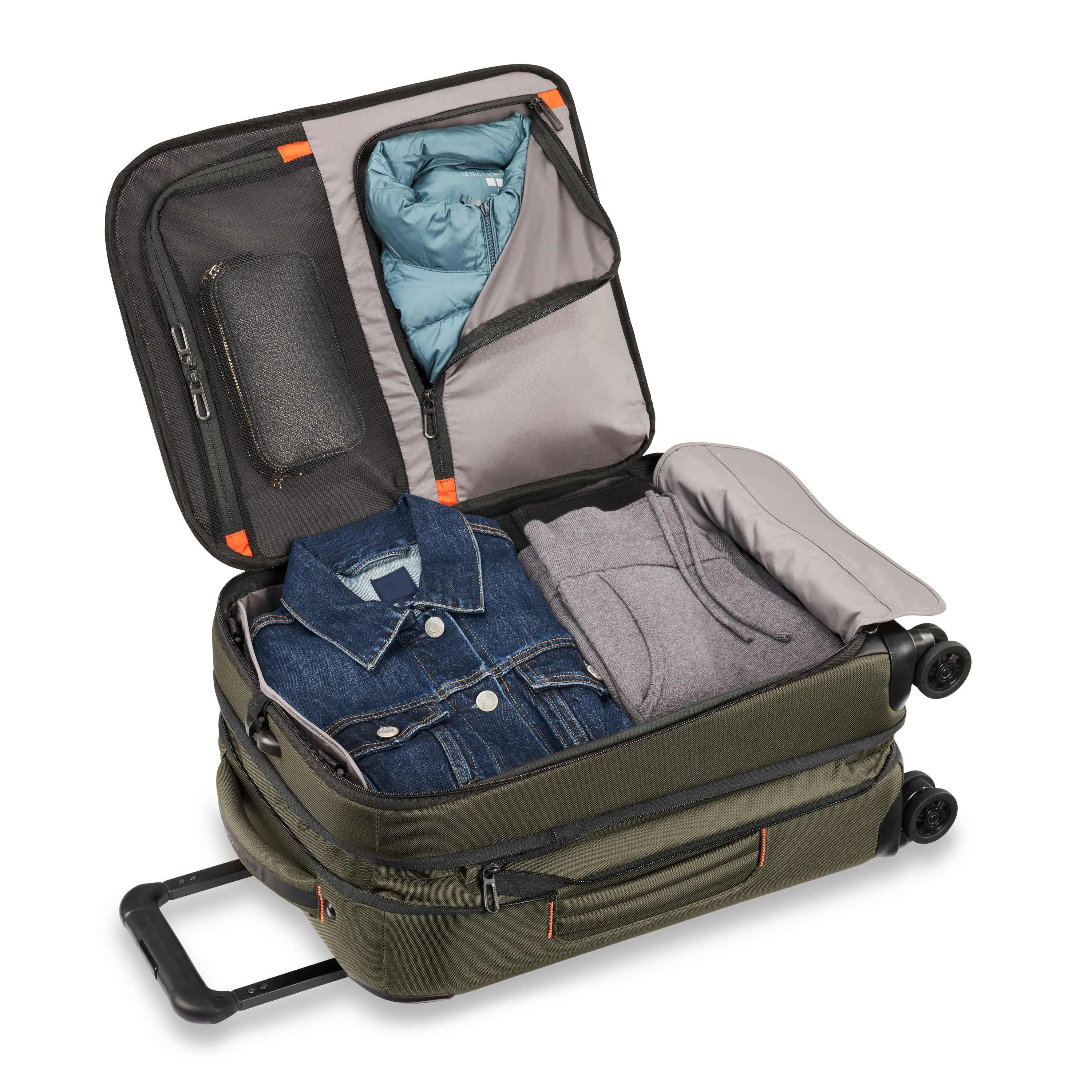 Briggs & Riley ZDX 21 Inch Carry-On Expandable Spinner Luggage