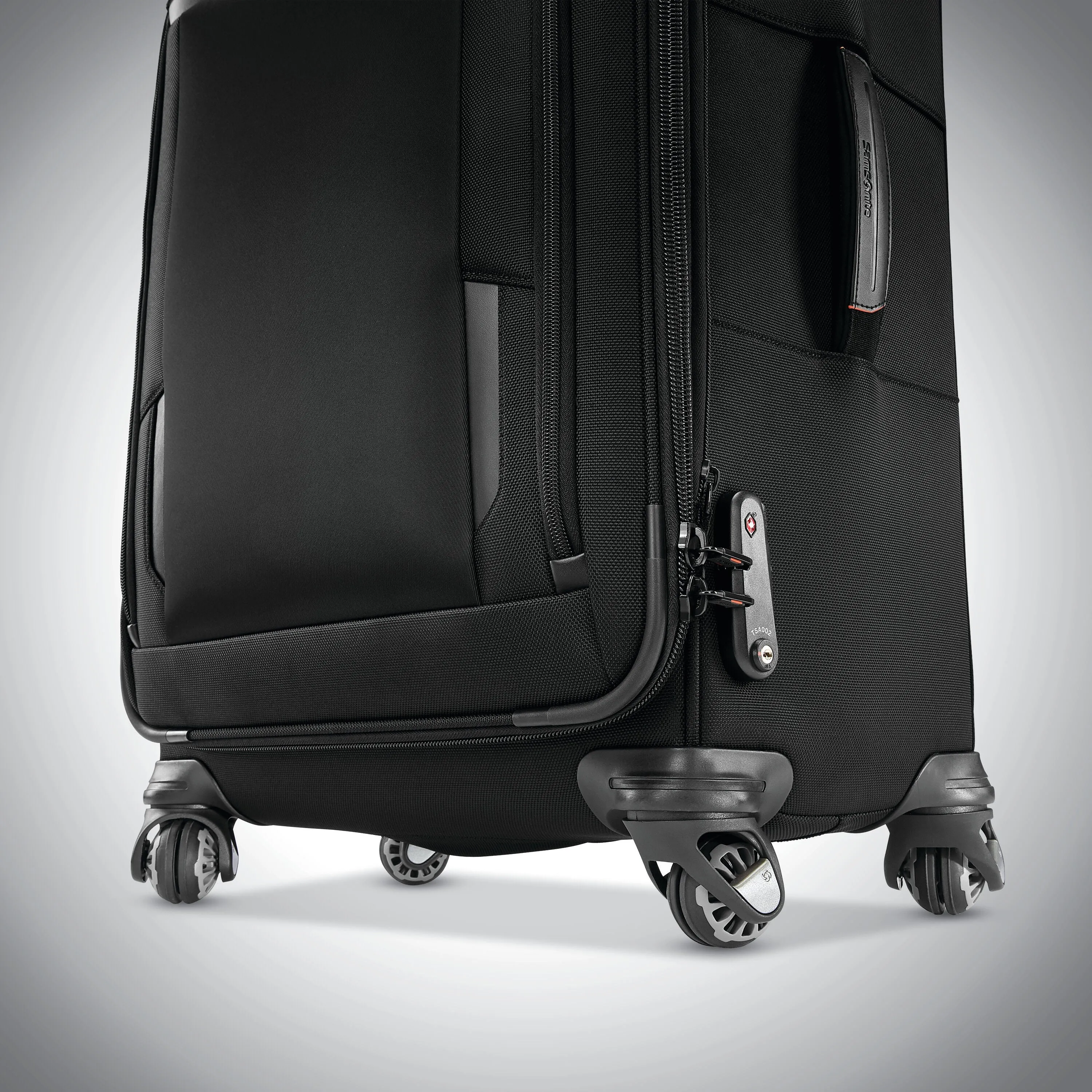 Samsonite Pro Carry-On Expandable Spinner Black