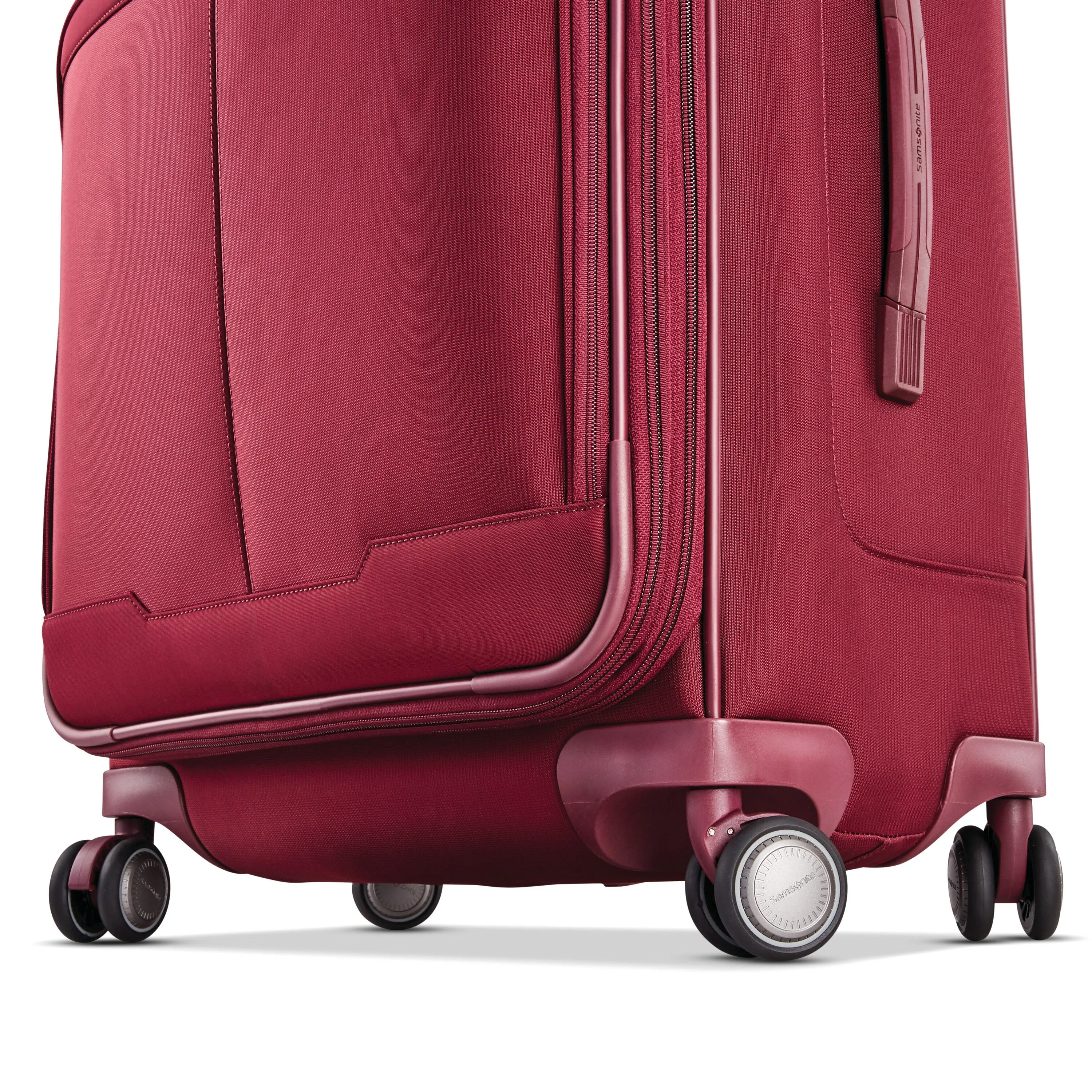 Samsonite Silhouette 17 Medium Spinner